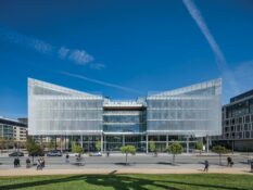 UCSF Neurosciences Building.