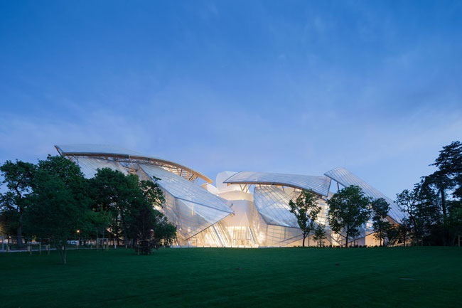The building of the Louis Vuitton Foundation (Frank Gehry, 2006;  deconstructivism) - Paris, France : r/architecture