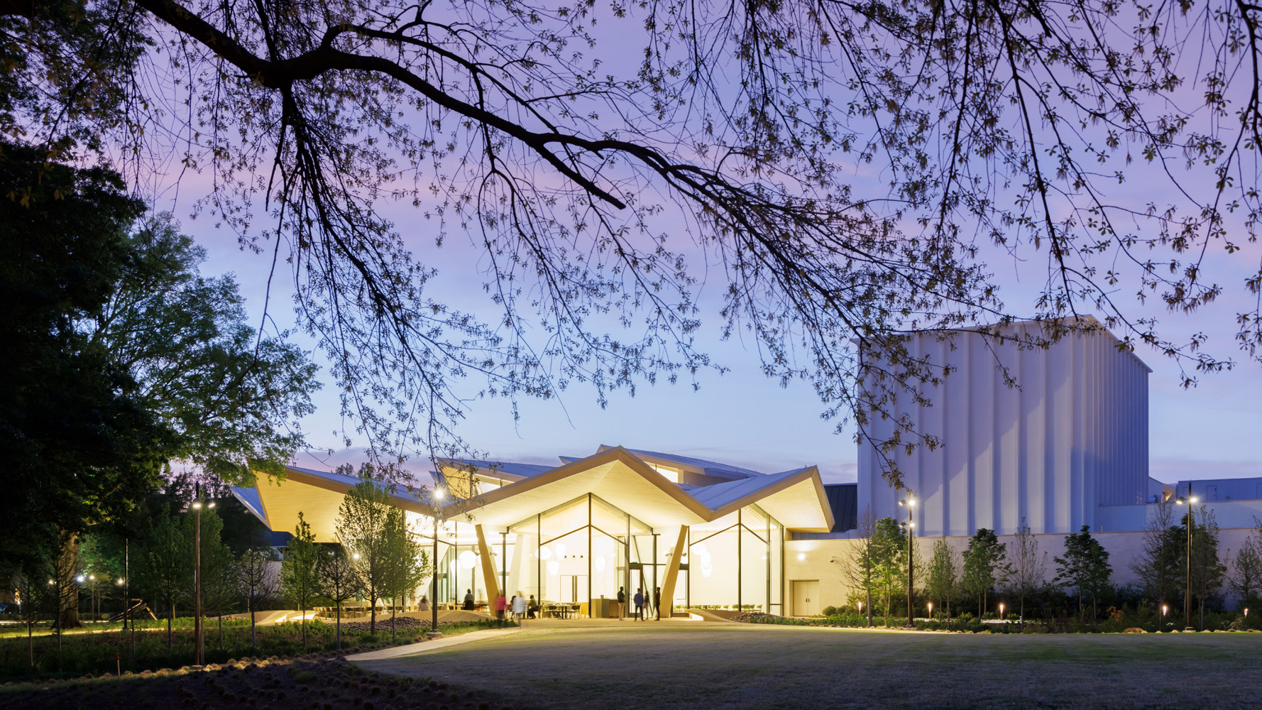 Studio Gang and SCAPE Integrate Old and New, Building and Nature, at the Arkansas Museum of Fine Arts